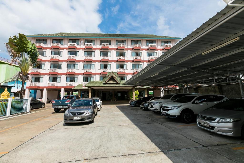 Nai Mueang Hotel | Tokyo Hotel