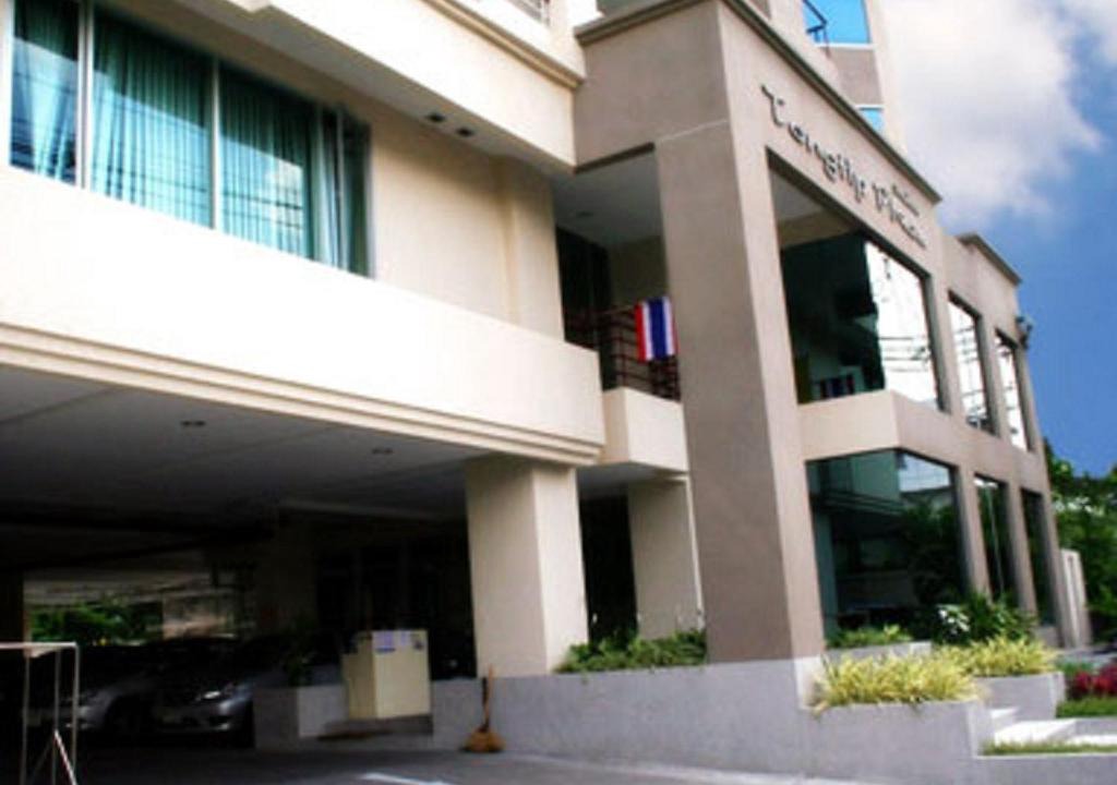 Chom Phon Apartment | Tongtip Place