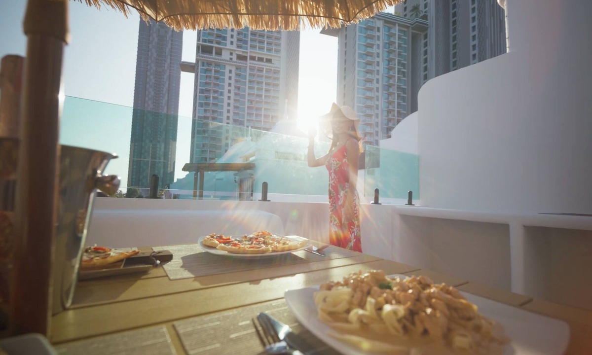 North Pattaya Villa | Tropical Beach House Seaview & Private Rooftop (200m Wongamat Beach)