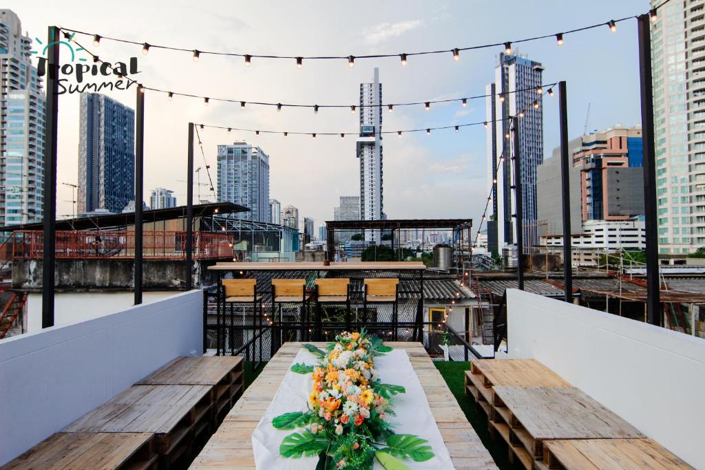 Sathorn Hostel | Tropical Summer Hostel