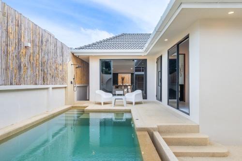 Ban Saiyuan Villa | V211 Rooftop Zen 3BR Modern Pool Villa, Rawai