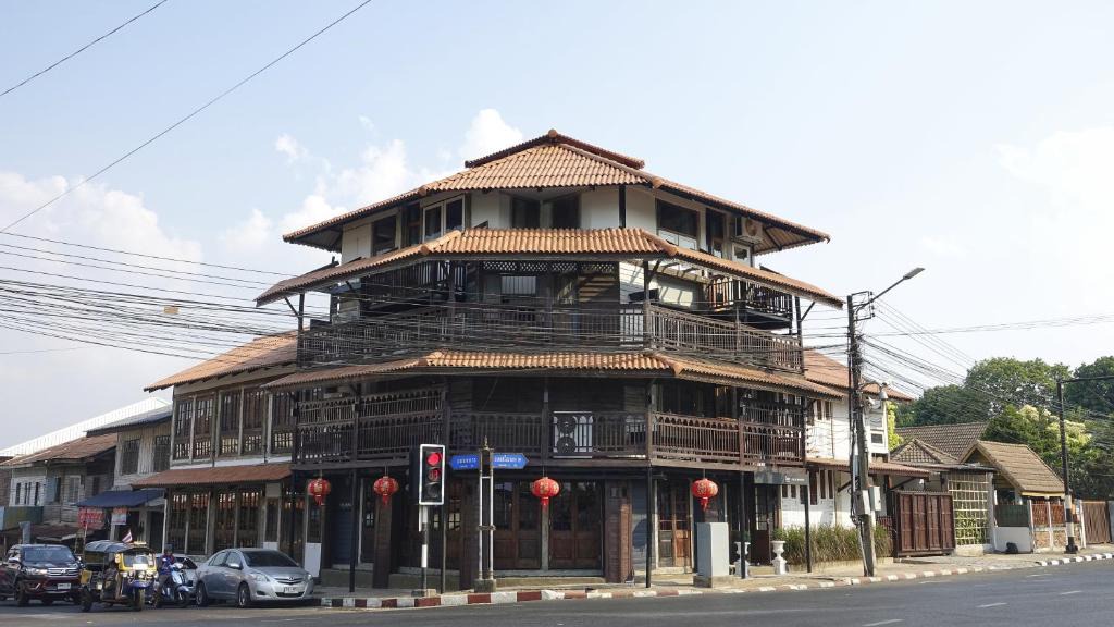 Warin Chamrap Hotel | Velawarin Hotel