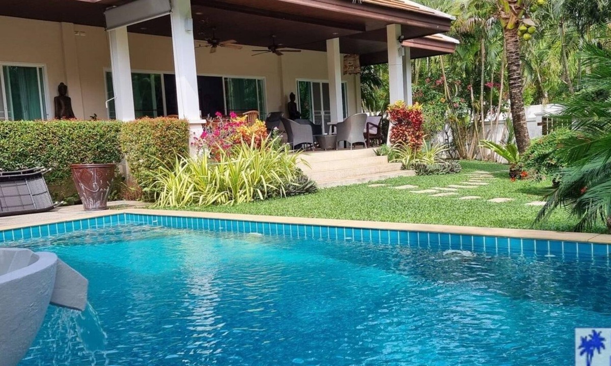 Ban Saiyuan Villa | Villa Koh Phangan LARGE PRIVATE POOL 3 BDR 3 Bth Near Beaches 6/7 Vacationers