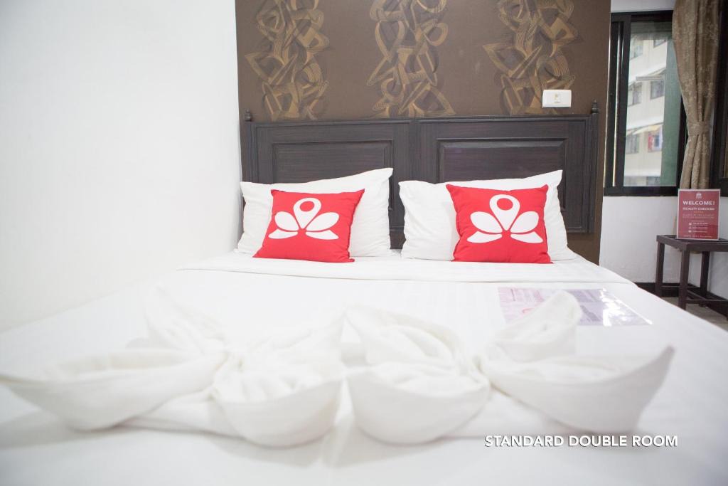 Chana Songkhram Hotel | ZEN Rooms Basic Phra Athit