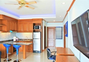 2 bed condo Baan Suan Lalana