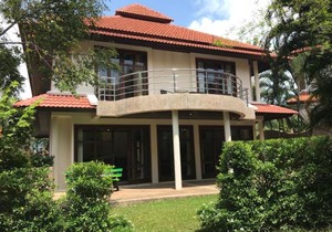 4 Bedroom Villa TG33 on Beachfront Resort SDV284-By Samui Dream Villas