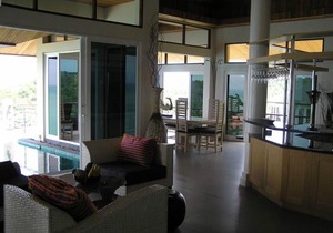 5 Bedroom Seaview Villa Tongson Bay