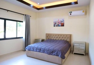 Baan Dusit Pattaya lake