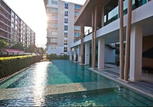 Baan Koo Kiang by Sudarat