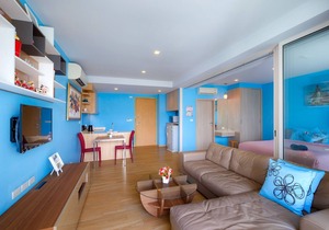 Baan SanKraam 1BR Apt, EDF-PoolView