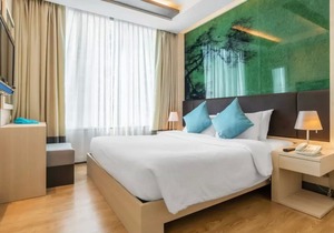 Charming Sky Bay Suite near BTS Phrakanong 简约迷人房近轻轨站 U4