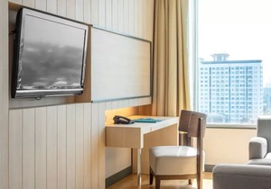 Charming Sky Bay Suite near BTS Phrakanong 简约迷人房近轻轨站 U7
