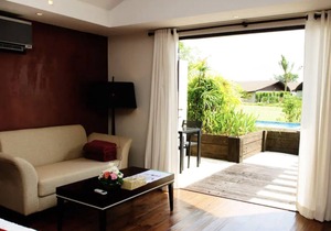 Coconut Island Deluxe Suite