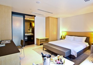 Dune suite with private pool