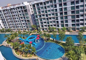Dusit Grand Park Pool View Room
