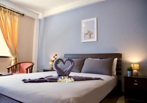 GOLDEN GUESTHOUSE by The Beach Cha Am