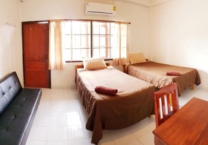 Happy Guesthouse 2