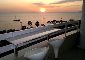 Jomtien PLAZA Condotel. Front the sea, 4 person