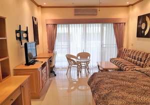 Large 1st floor studio condo at Baan Suan Lalana