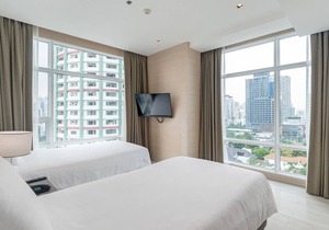 Luxurious exclusive Suite 2 BR near BTS Thonglor 家庭奢华房近通罗站 U8