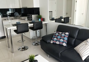 Luxury One Bedroom Condo with Pool View @ City Center Residence Pattaya