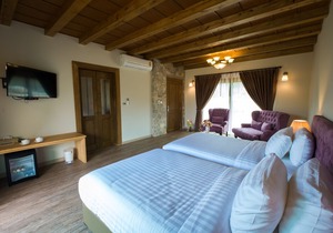 Mela Garden Retreat Cottage