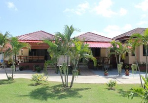 Naluemon Village FH 1