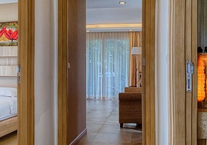 Paradise Ocean View Beach Front Condomimium In Pattaya