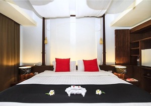 Plunge Pool Suite 06