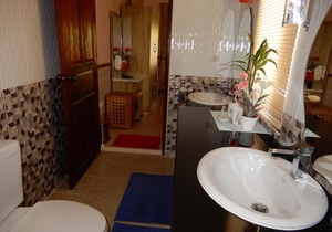 Relaxing Palm Pool Villa and Tropical Garden