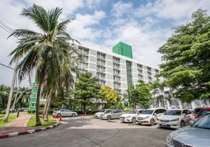 Savi Rooms Deluxe Studio (2) nr Bangkok/Pitavet hospital & many pubs & bars