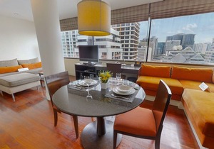 Siri Sathorn Apartment - 1606