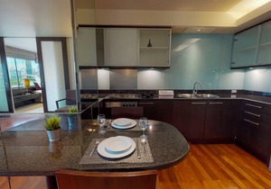 Siri Sathorn Apartment - 1006