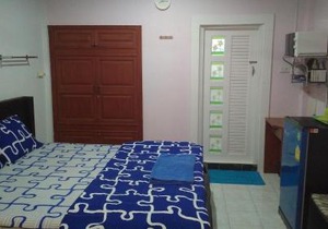 Studio with Aircon