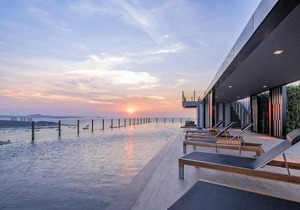 The Base Central Pattaya By Pattaya Holiday