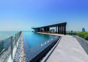 The Base Central Pattaya by Minsu