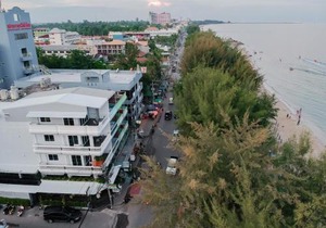 THE BEACH CHA AM Suites
