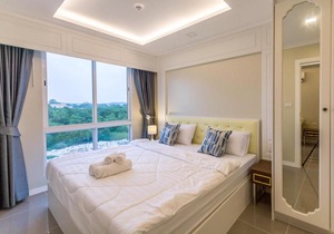 The Orient Resort and Spa by Happy Host