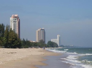 Beach Club | Cha-am