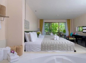 Resort Stay | Khao Lak