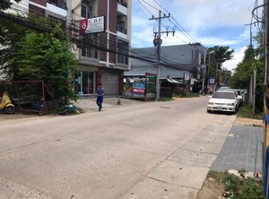 J Bangsaen | Saen Suk