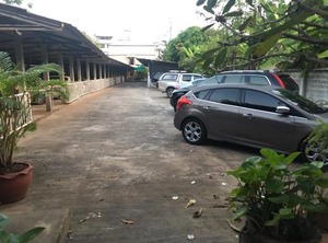 Smilingface Guesthouse | Thani