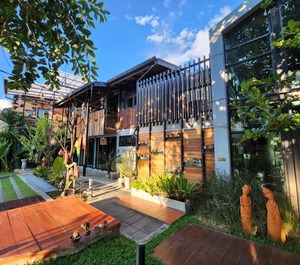 Baan Mai Kradan Hostel Chiang Rai 