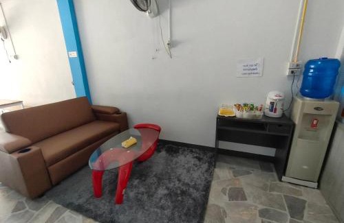 Sila Hostel | นครินทร์ เพลส - Nakarin PIace