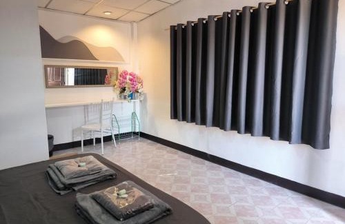 Rangsit Hostel | บ้านวดาวัลย์