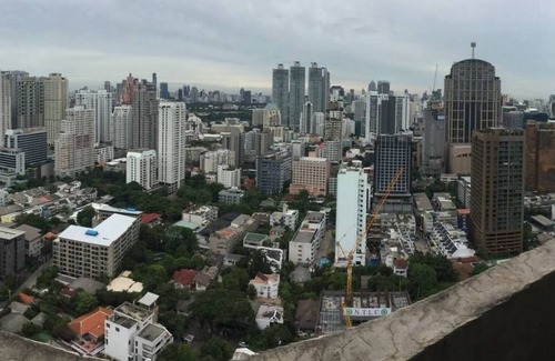 Khlong Tan Condo | 1 BR Oriental Decor@BTS Phrom Phong - Great facility !
