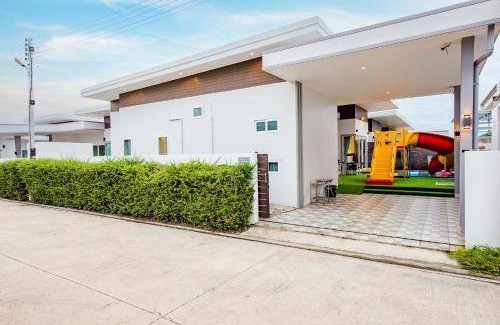 Hin Lek Fai Villa | 120 m² Villa ∙ 3 bedrooms ∙ 10 guests