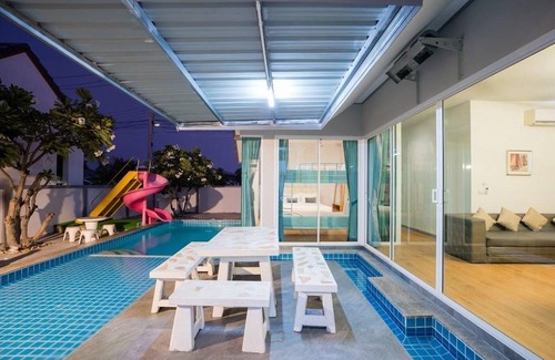 Cha-am Villa | 120 m² Villa ∙ 4 bedrooms ∙ 15 guests