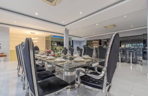 Nong Prue Villa | 1200 m² Villa ∙ 10 bedrooms ∙ 20 guests