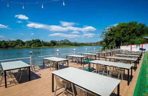 Ko Samrong Resort | 130 m² Resort ∙ 6 guests
